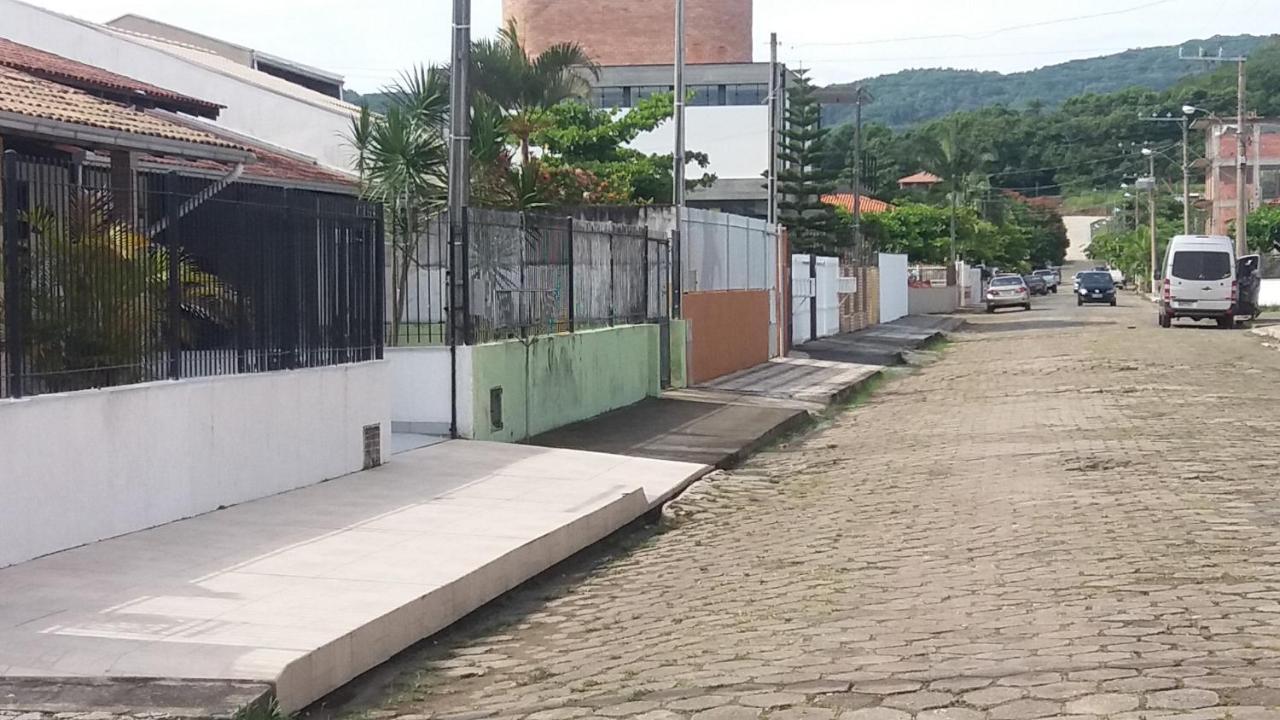 Villa Casa Temporada Beto Carrero Penha  Exterior foto